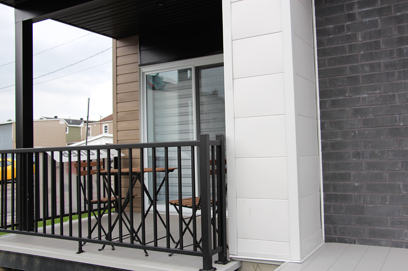 Metalunic Contemporary 12 Panel 7e Cambridge White Metalunic Contemporary 12 Panel 7e Cambridge White